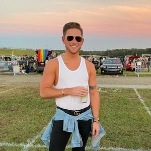 Meet your Posher, Tanner